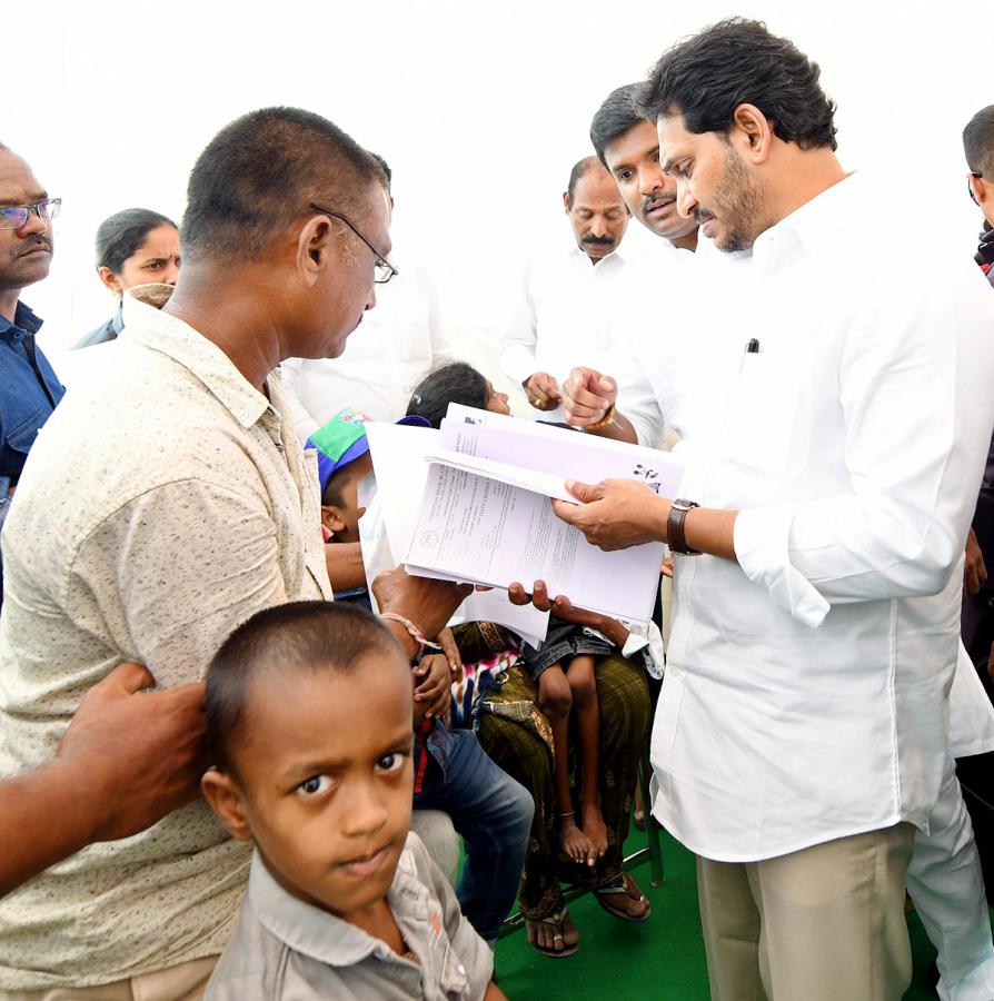 CM YS Jagan Helped The Sick Victims At Anakapalle - Sakshi7