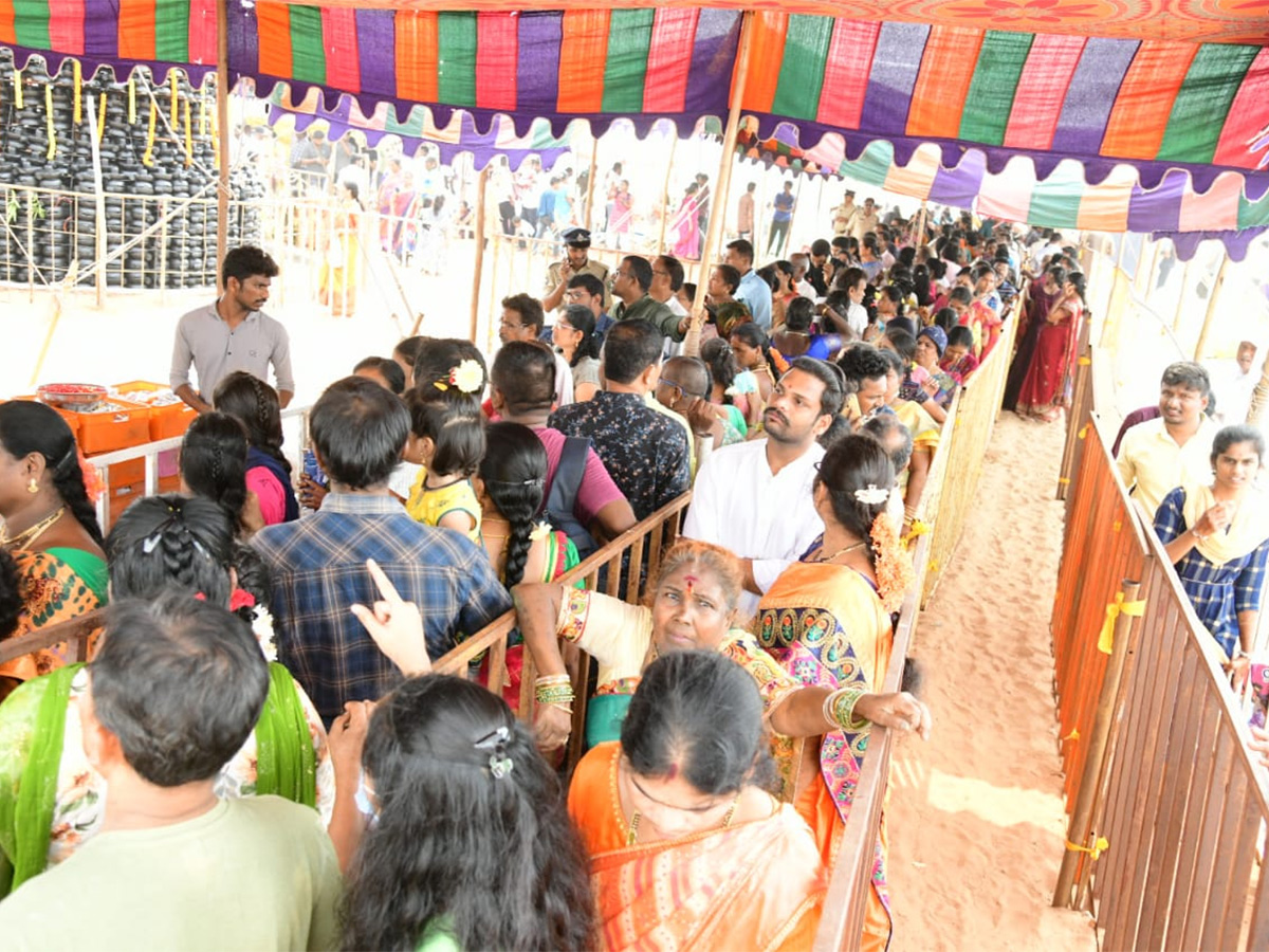 Maha Shivaratri Celebrations at Vizag RK Beach by T Subbarami Reddy - Sakshi11