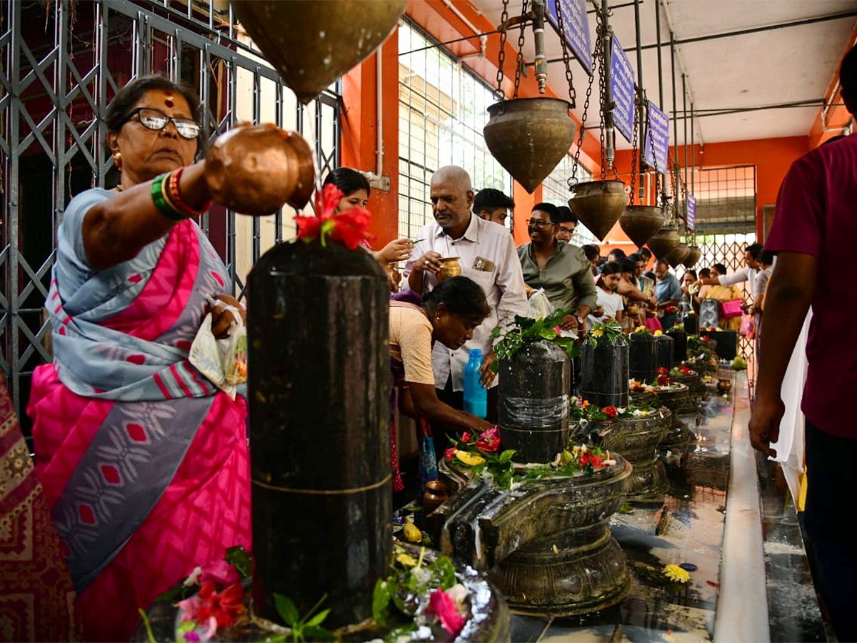 Maha Shivaratri Celebrations at Vizag RK Beach by T Subbarami Reddy - Sakshi16