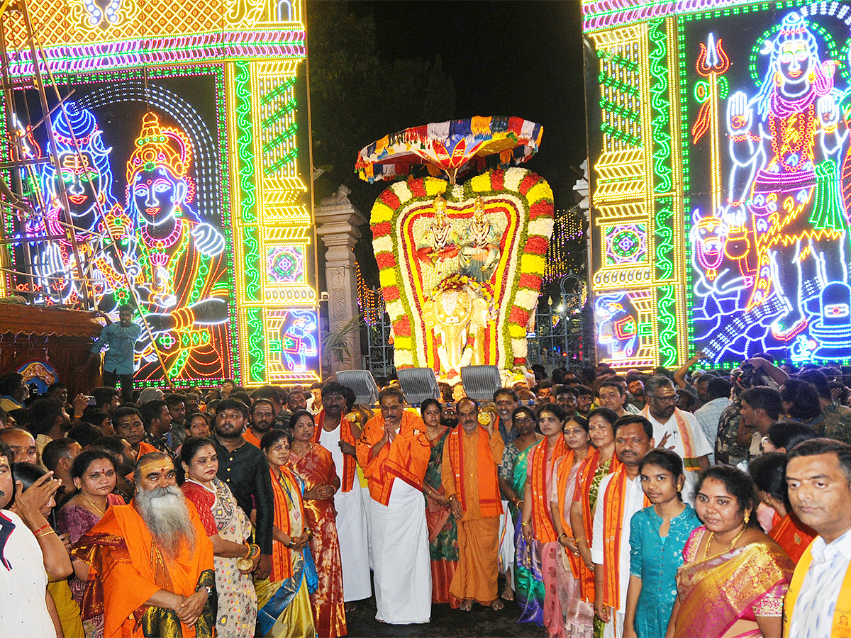 maha shivratri 2024 at srisailam photos - Sakshi16