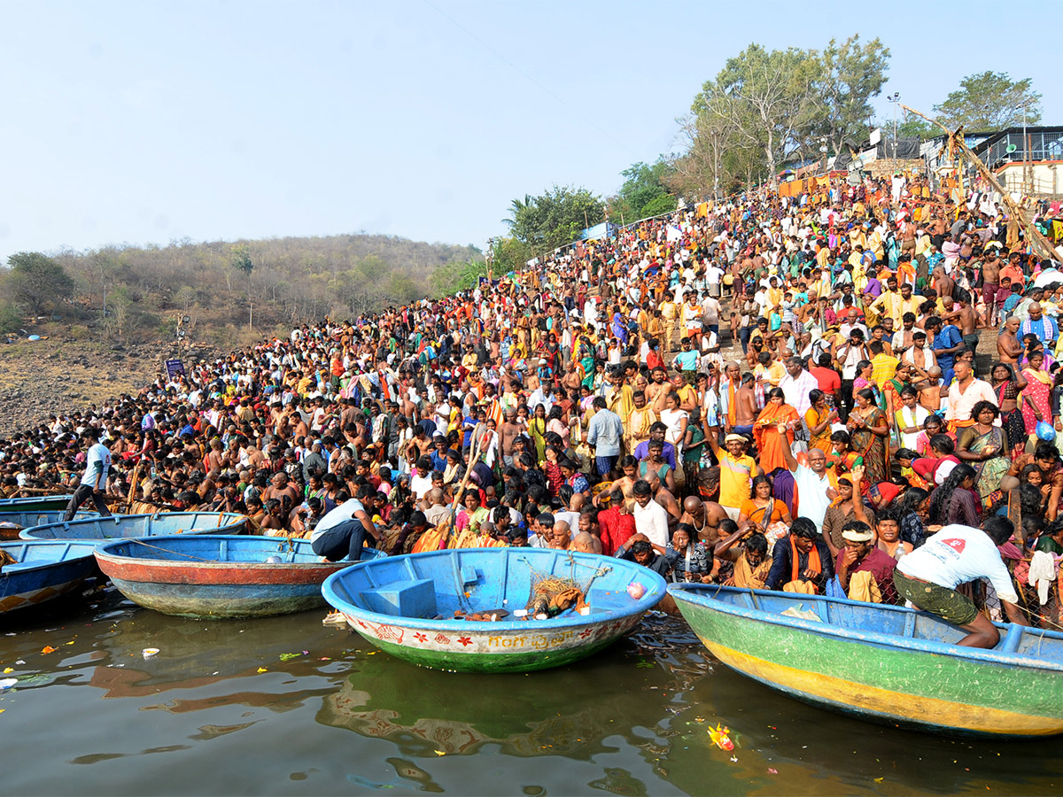 maha shivratri 2024 at srisailam photos - Sakshi38