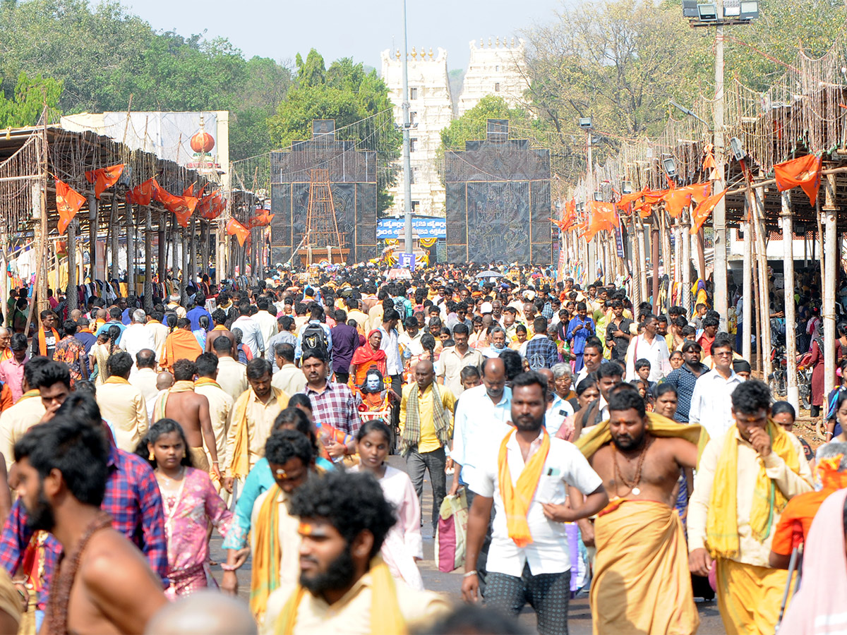 maha shivratri 2024 at srisailam photos - Sakshi9