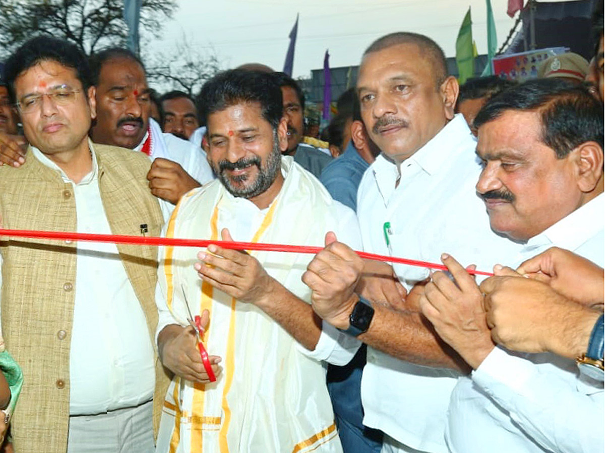 CM Revanth Reddy Inaugurates Second-Level Flyover at Bairamalguda Photos - Sakshi12