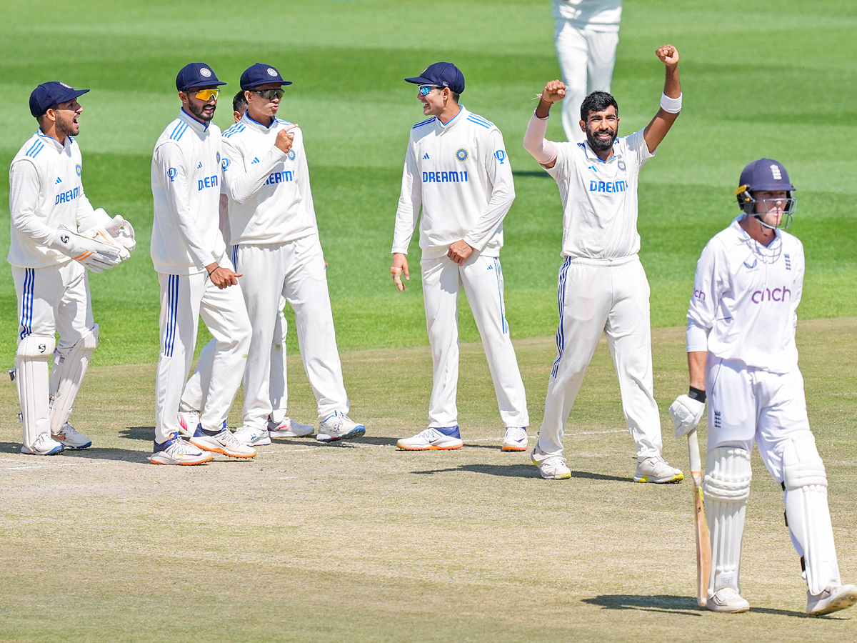 India beat England by innings and 64 runs in Dharamshala Photos - Sakshi11