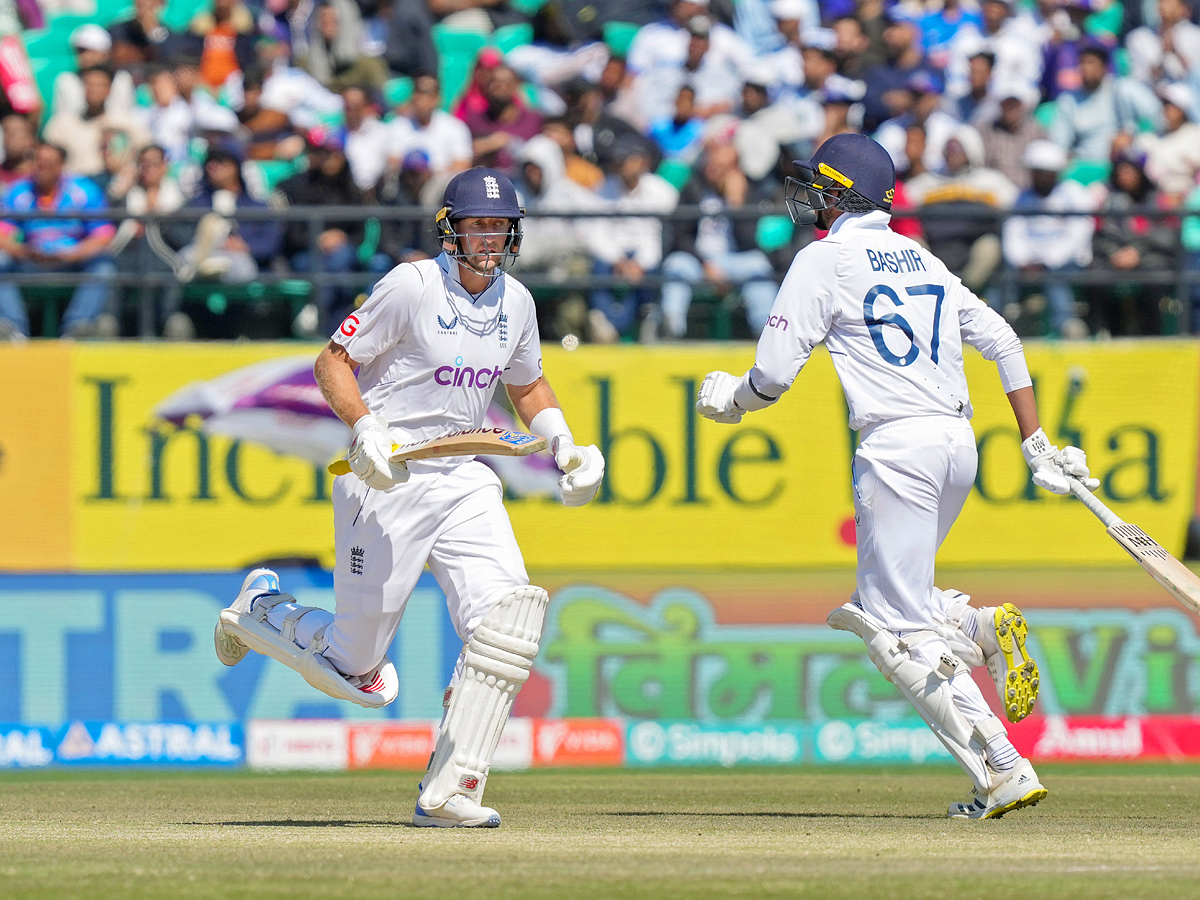 India beat England by innings and 64 runs in Dharamshala Photos - Sakshi17