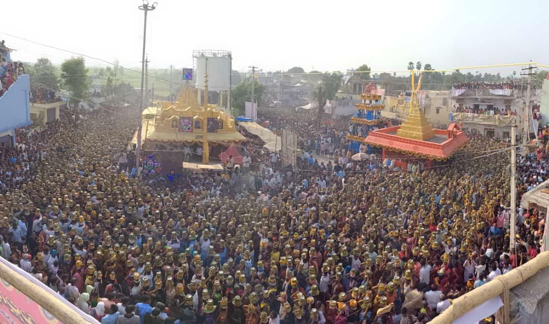 Peddapur Mallanna Bonala Jatara at Jagtial District Photos - Sakshi4