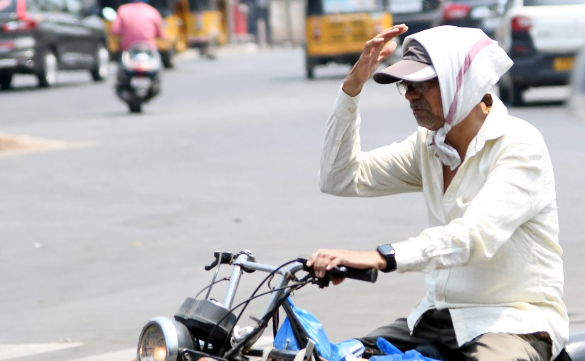 Huge Temperatures In Telangana Photos  - Sakshi6