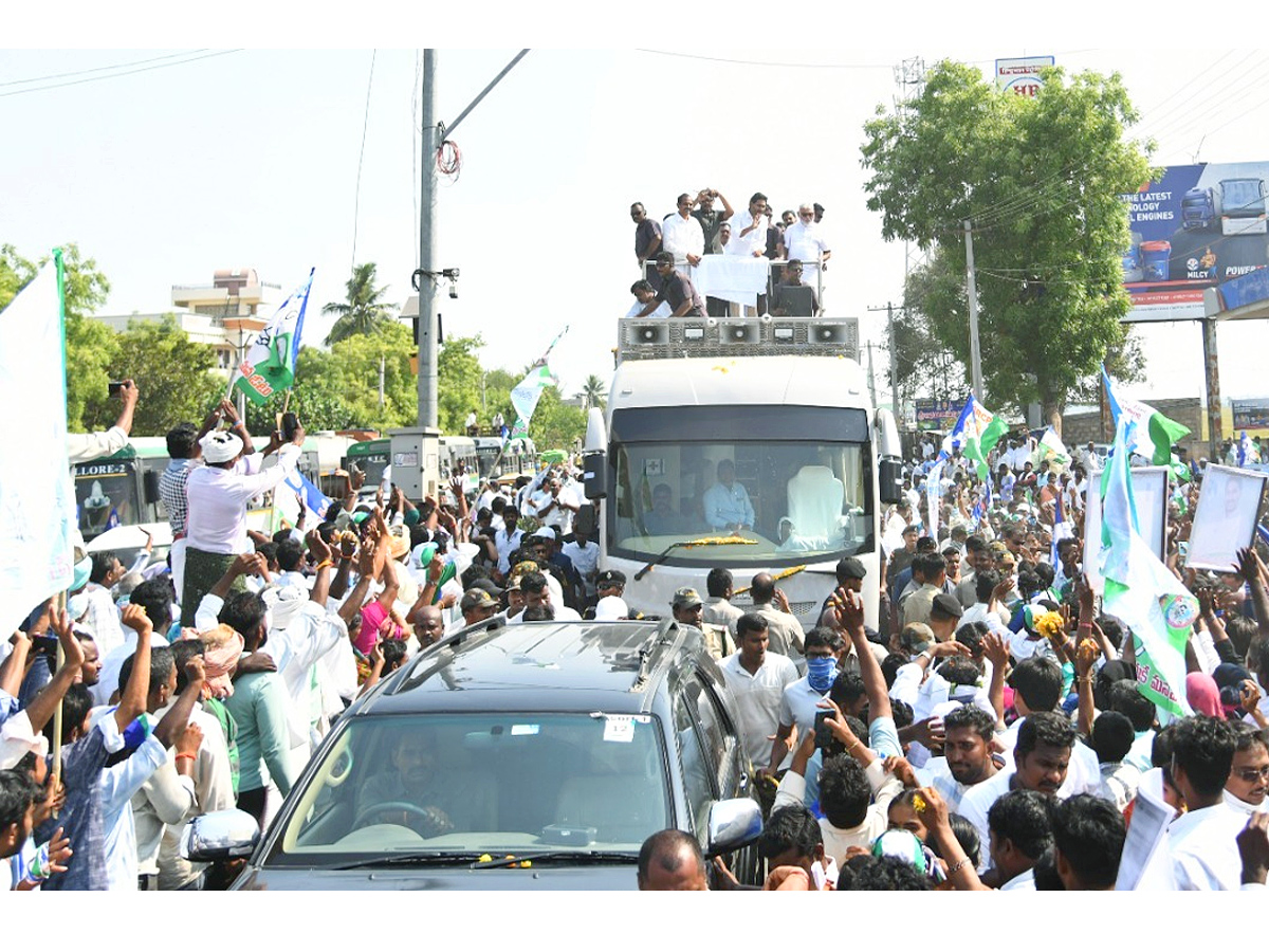 AP CM YS Jagan Memantha Siddham  Public Meeting at Piduguralla Photos - Sakshi26