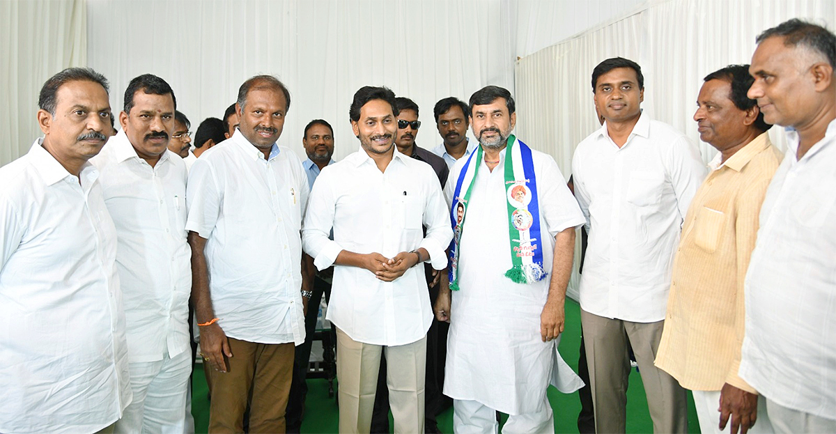 AP Opposition Party Leaders Joined In YSRCP - Sakshi6