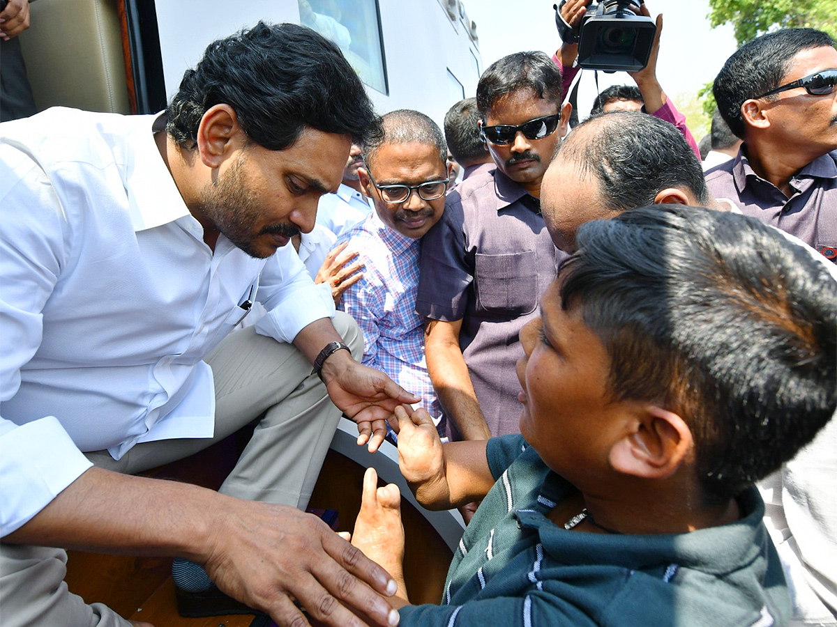 CM YS Jagan Memantha Siddham Bus Yatra Photos - Sakshi1