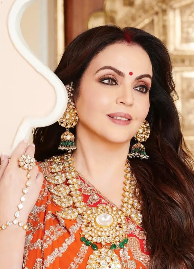 Nita Ambani luxury Cars, Diamond Jewellery Collectin Photos - Sakshi19