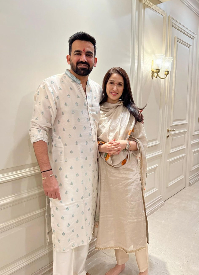 Zaheer Khan Wife Sagarika Ghatge Celebrating Gudi Padwa - Sakshi13