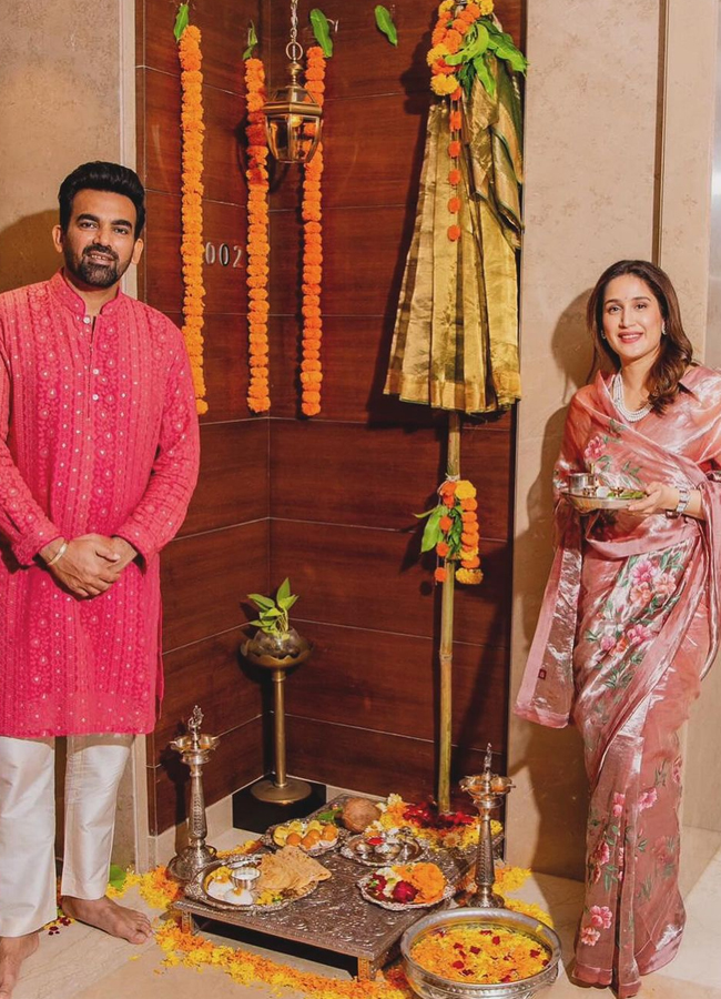 Zaheer Khan Wife Sagarika Ghatge Celebrating Gudi Padwa - Sakshi3