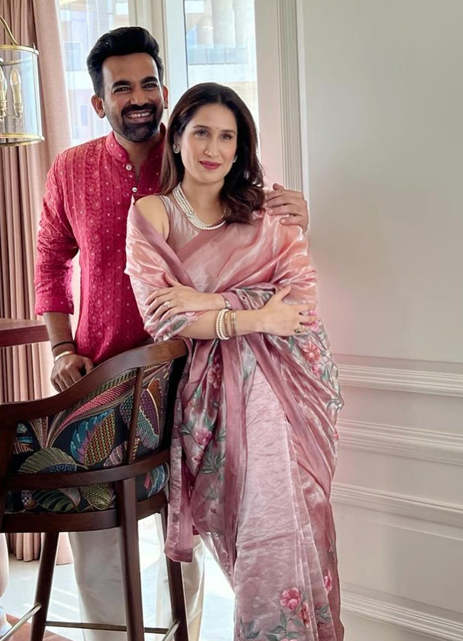 Zaheer Khan Wife Sagarika Ghatge Celebrating Gudi Padwa - Sakshi4