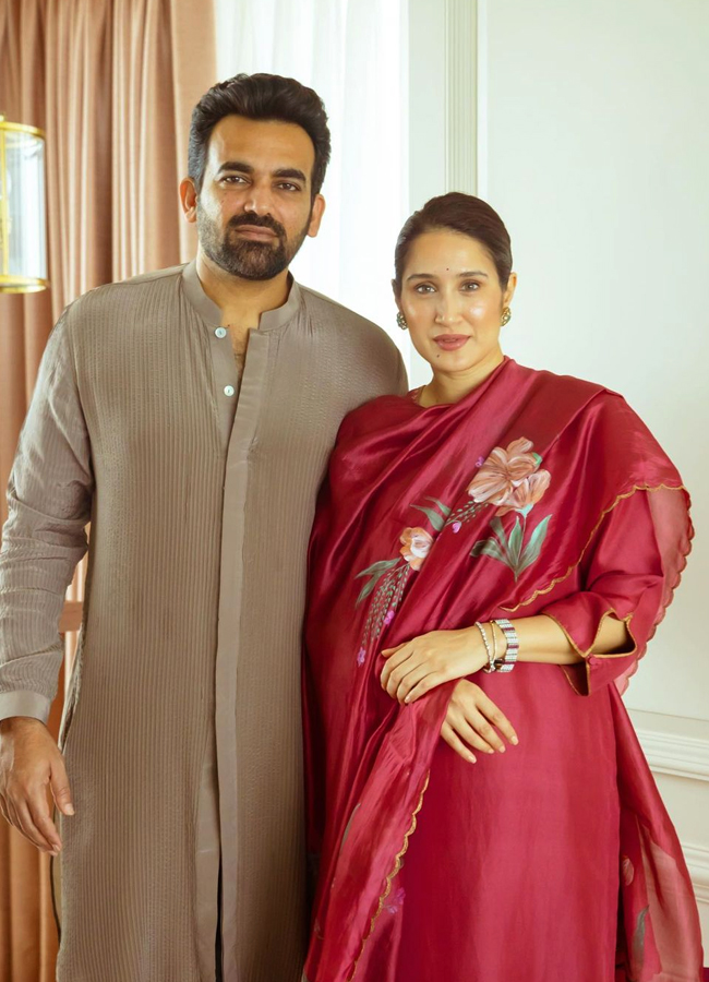 Zaheer Khan Wife Sagarika Ghatge Celebrating Gudi Padwa - Sakshi9