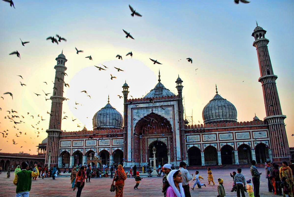 Ramadan Special Famous Mosques In India Photos - Sakshi2