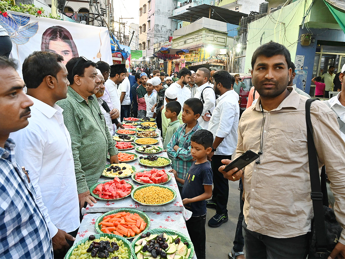 Iftar is a grand feast for Muslims - Sakshi3