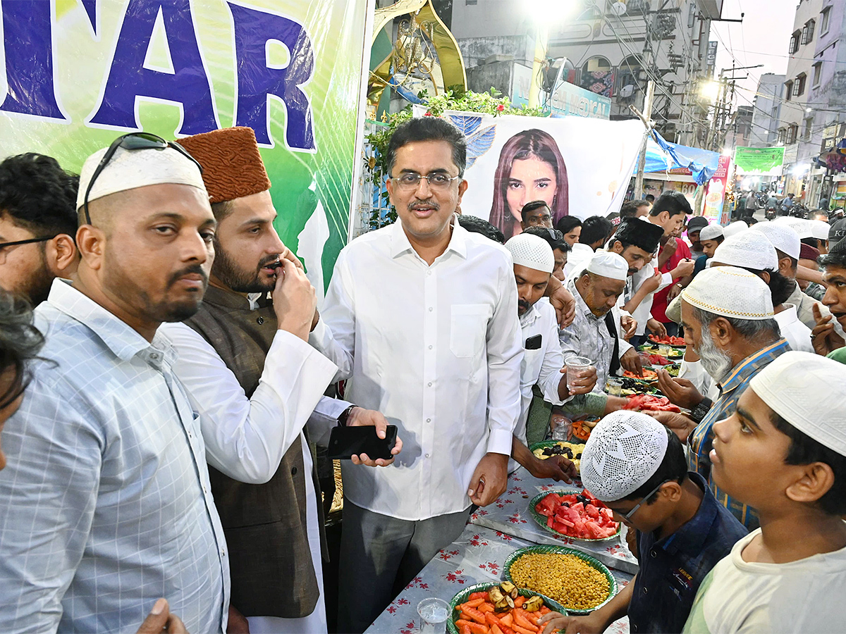 Iftar is a grand feast for Muslims - Sakshi4