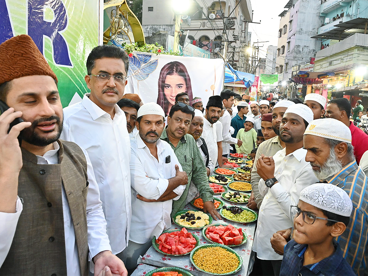 Iftar is a grand feast for Muslims - Sakshi6