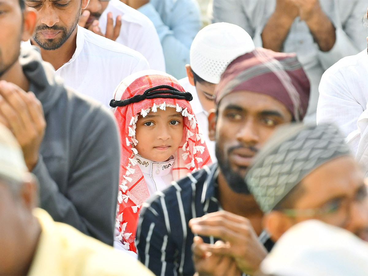 ramzan festival: Muslims offer special prayers Indira Gandhi Municipal Stadium in Vijayawada - Sakshi25