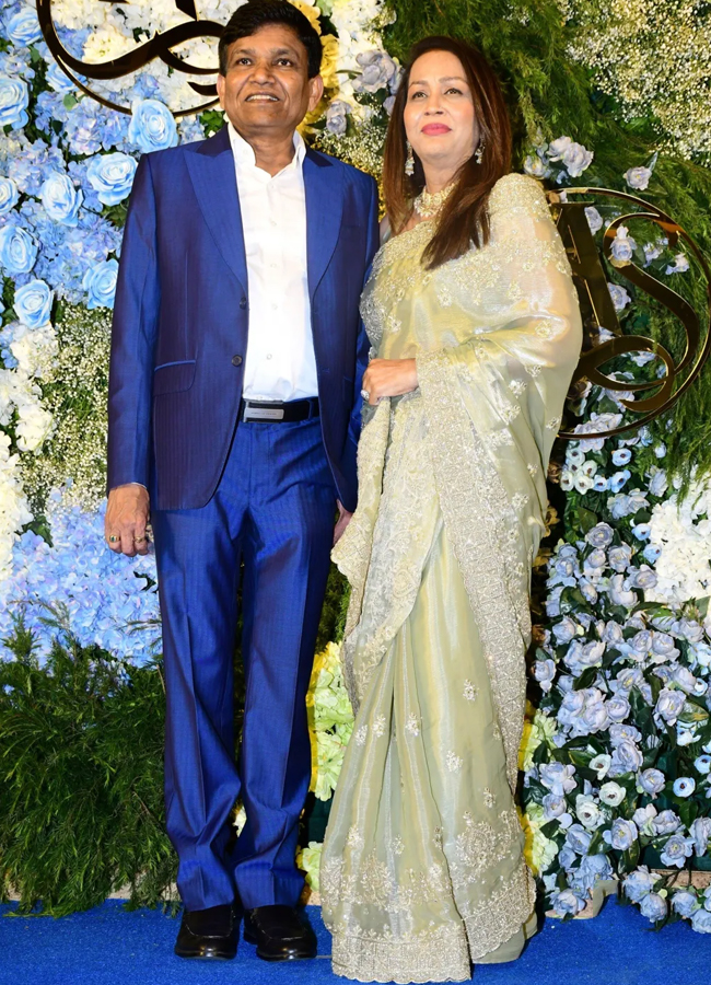 Stars Buzz Famous Producer Anand Pandit's Daughter Aishwarya Wedding Photos - Sakshi30