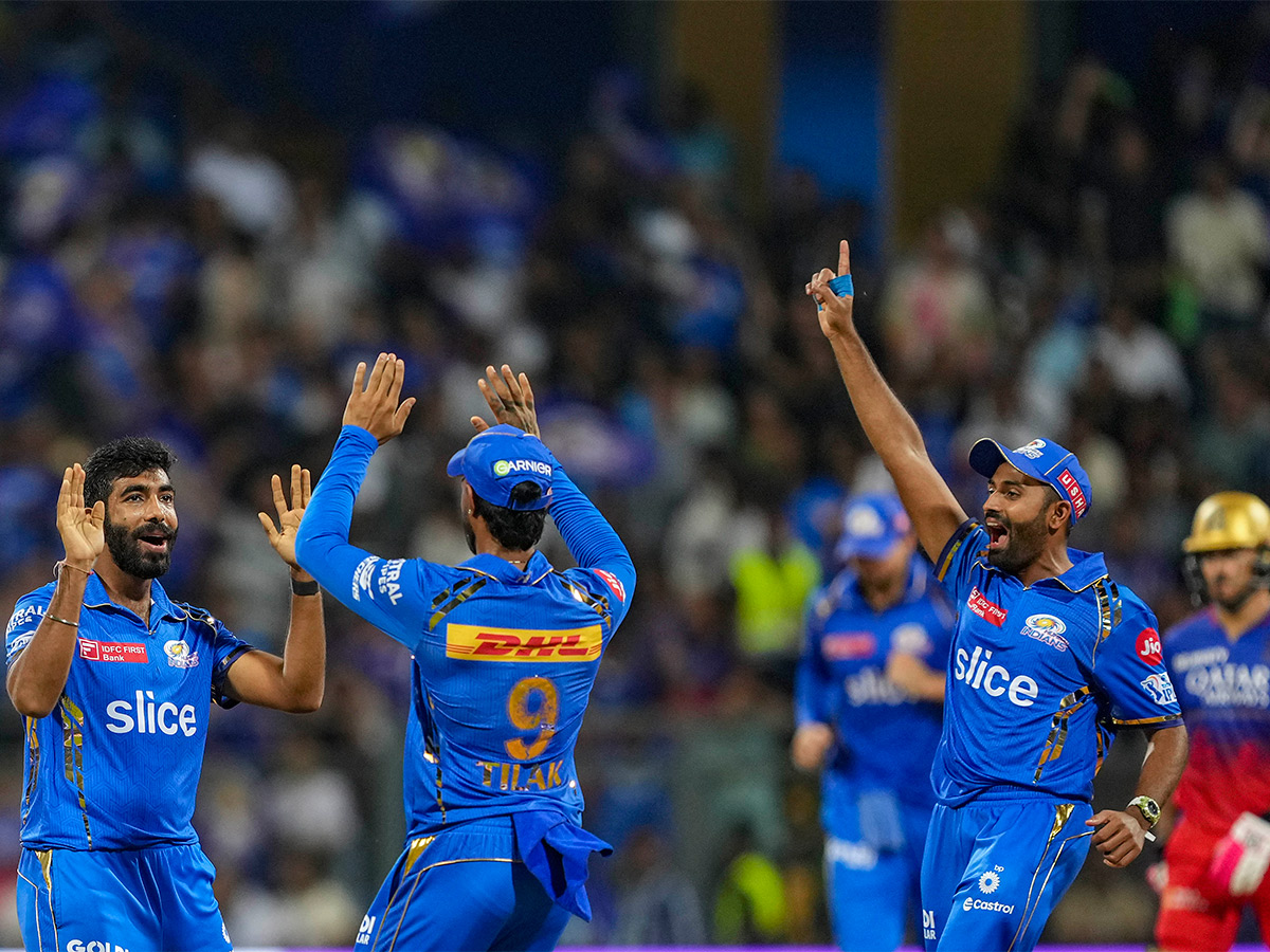 IPL 2024 cricket match against Royal Challengers Bengaluru and Mumbai Indians  - Sakshi22