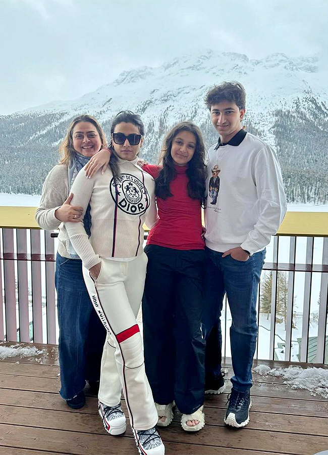 Mahesh Babu drops photos from his Europe trip with Family - Sakshi10