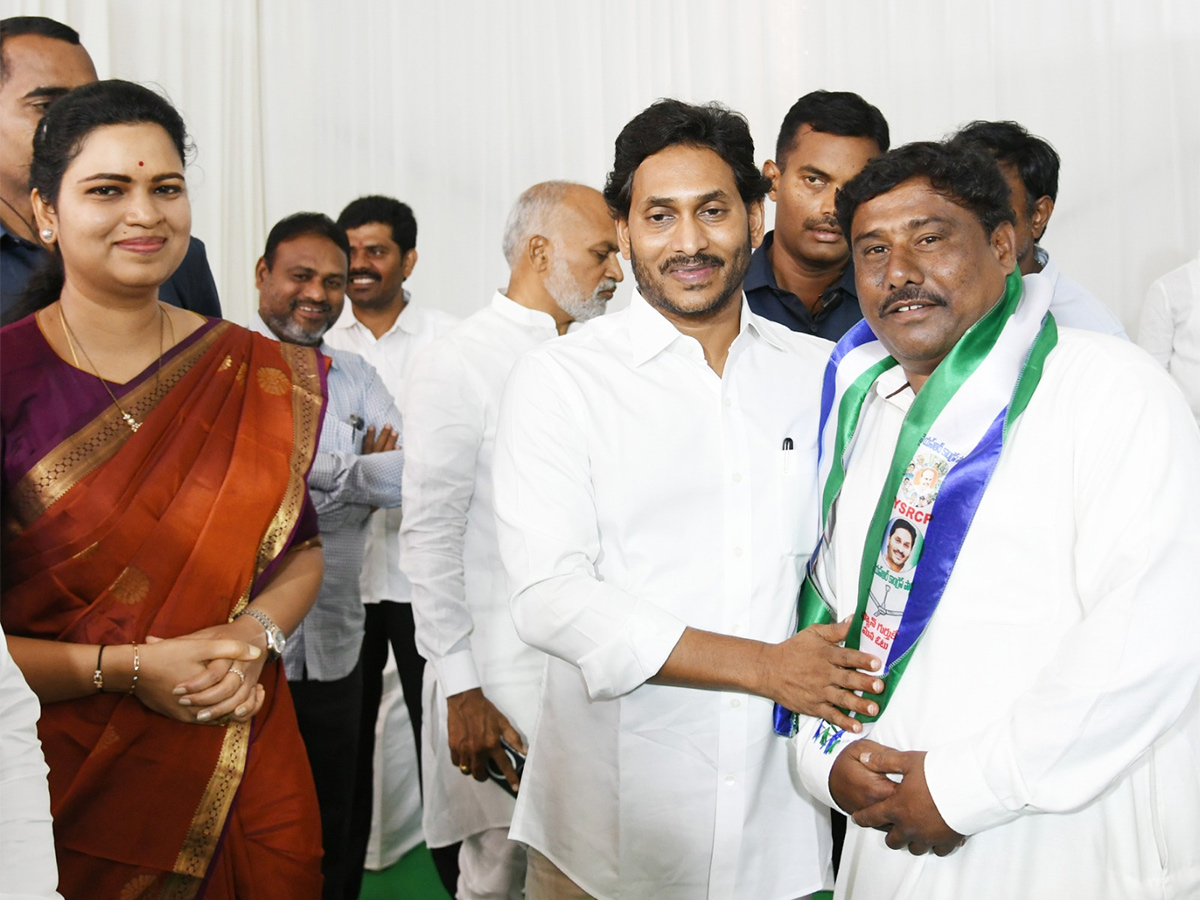 Memantha Siddham: Massive Joining To YSRCP In Guntur District, Photos Gallery Inside - Sakshi4