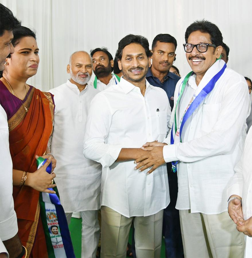 Memantha Siddham: Massive Joining To YSRCP In Guntur District, Photos Gallery Inside - Sakshi6