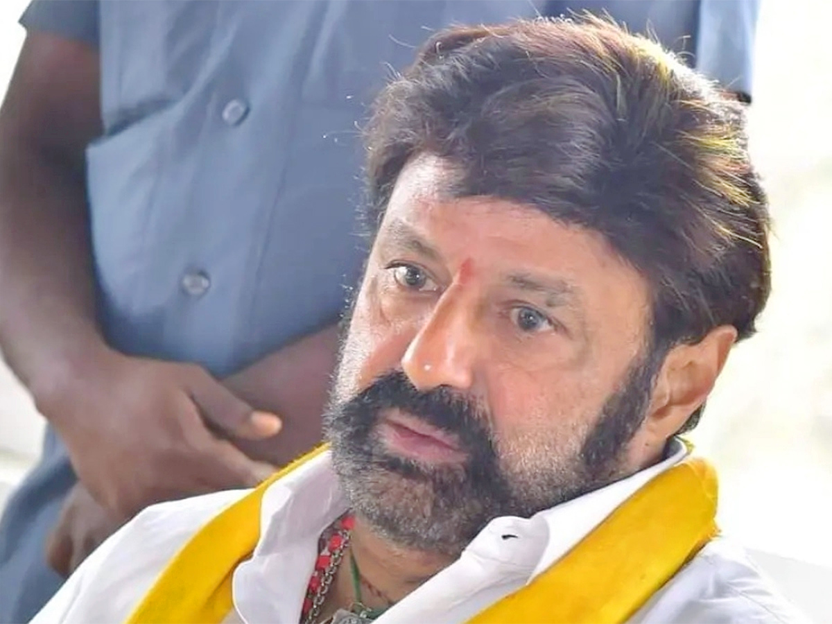 Nandamuri Balakrishna Did it Fans Photos - Sakshi12