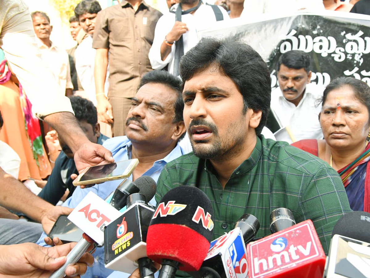 Protests against the Attack On CM Jagan Photos - Sakshi7