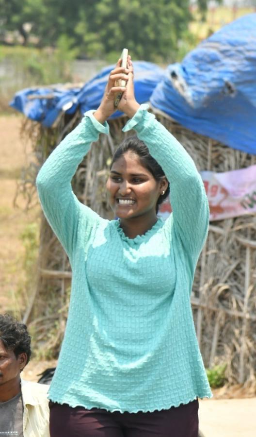 YS Jagan Mohan Reddy Memantha Siddham Bus Yatra at Gannavaram Photos - Sakshi22