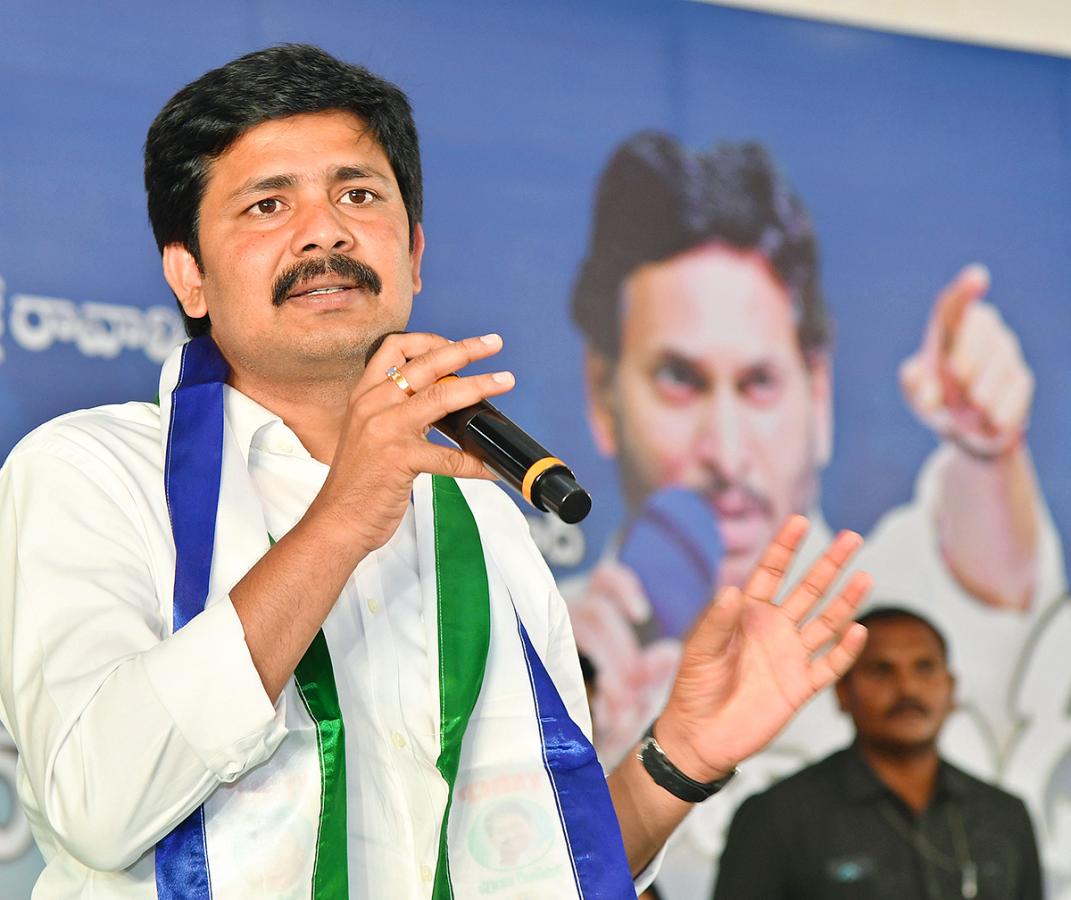 YSRCP Memantha Siddham at Hyderabad - Sakshi28