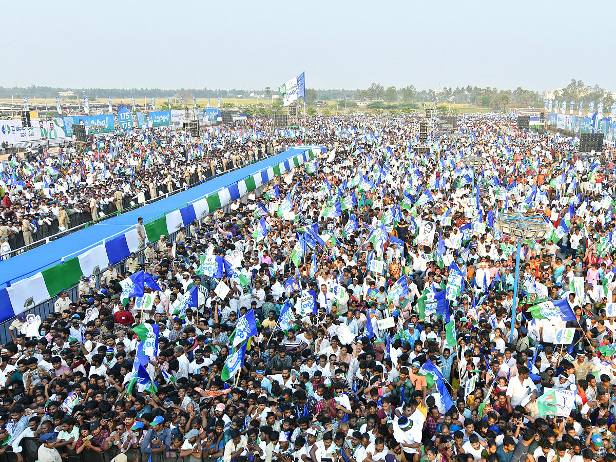 AP CM YS Jagan Memantha Siddham Public Meeting at Bhimavaram West Godavari Photos - Sakshi6