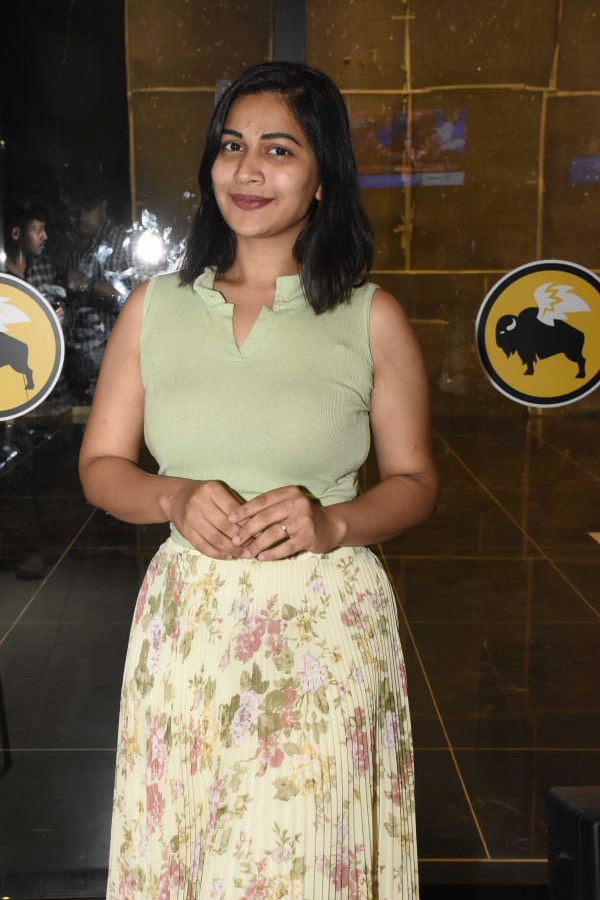 Buffalo Wild Wings Kokapet Hosts Spectrum Sparkle Event  - Sakshi12