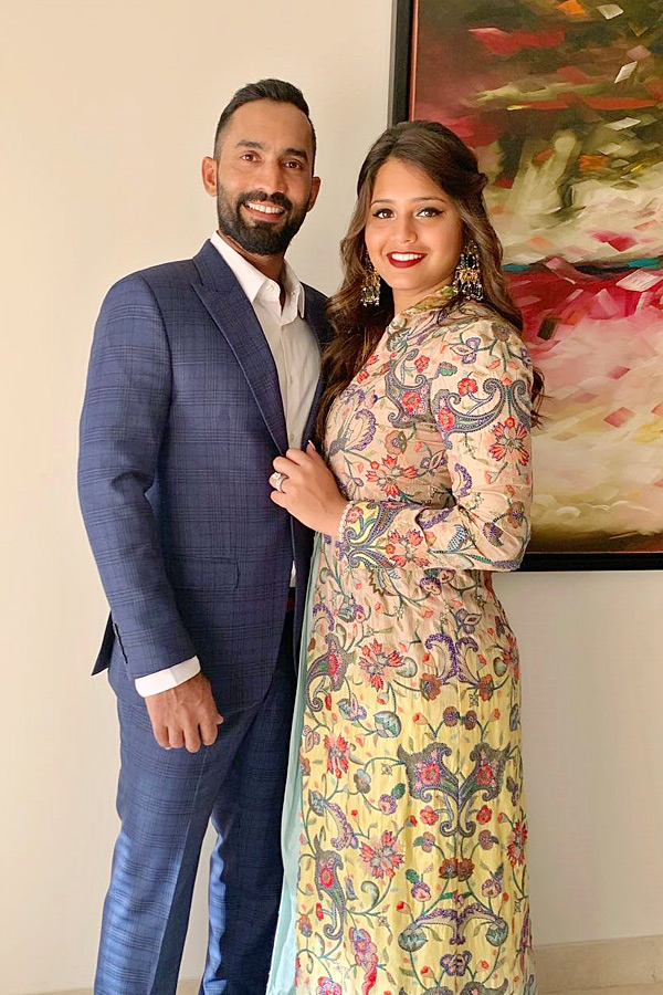 IPL 2024 RCB Dinesh Karthik With Wife Indian Player Dipika Pallikal Pics - Sakshi4