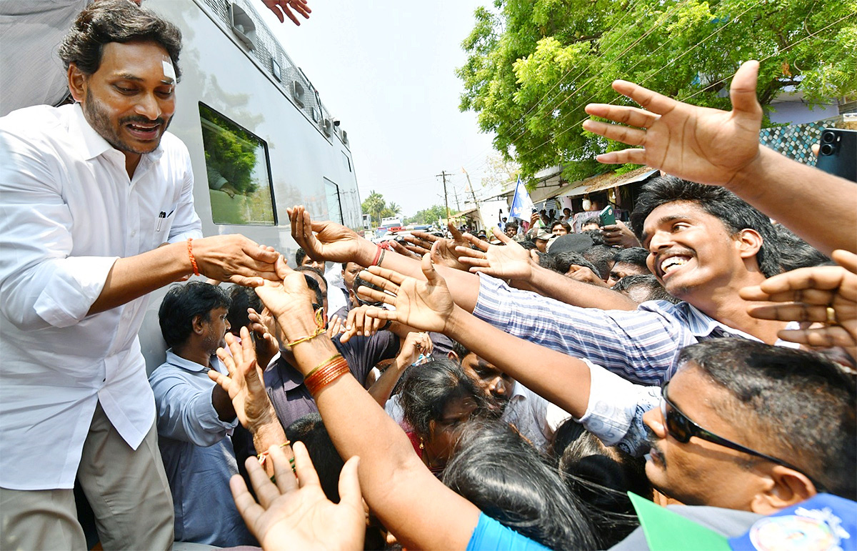 Memantha Siddham CM Jagan Bus Yatra In West Godavari Photos - Sakshi30