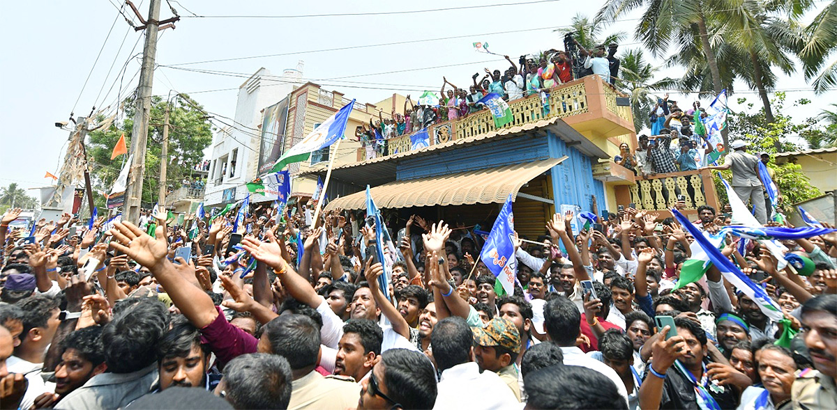 Memantha Siddham CM Jagan Bus Yatra In West Godavari Photos - Sakshi36