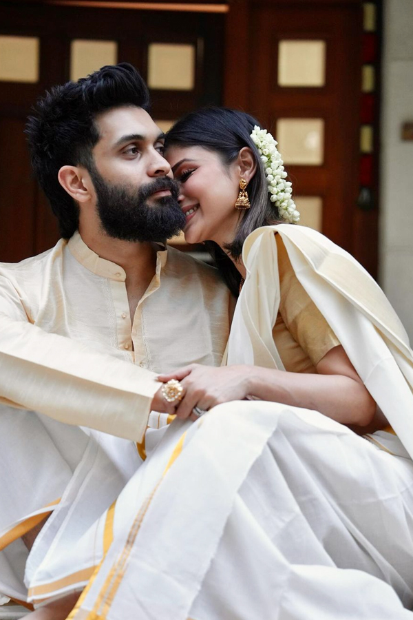 Mouni Roy Celebrates Vishu Festival With Husband  Suraj Nambiar - Sakshi4