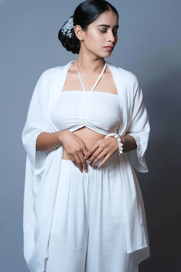 Sahithi Dasari Glamorous Photos In White Dress - Sakshi6