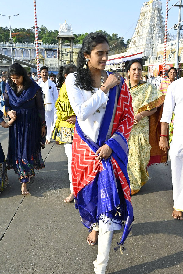 Badminton Player PV Sindhu Visited Tirumala Photos - Sakshi15