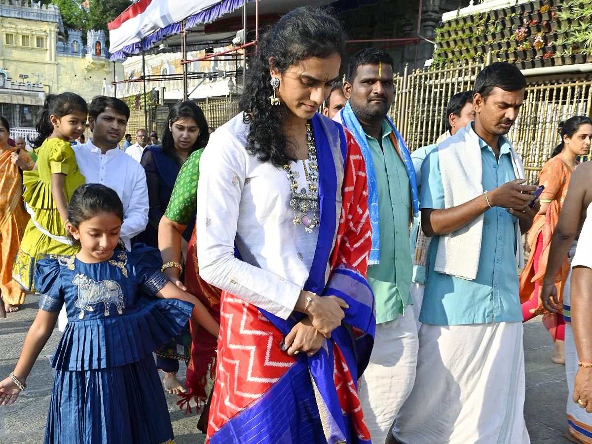 Badminton Player PV Sindhu Visited Tirumala Photos - Sakshi22