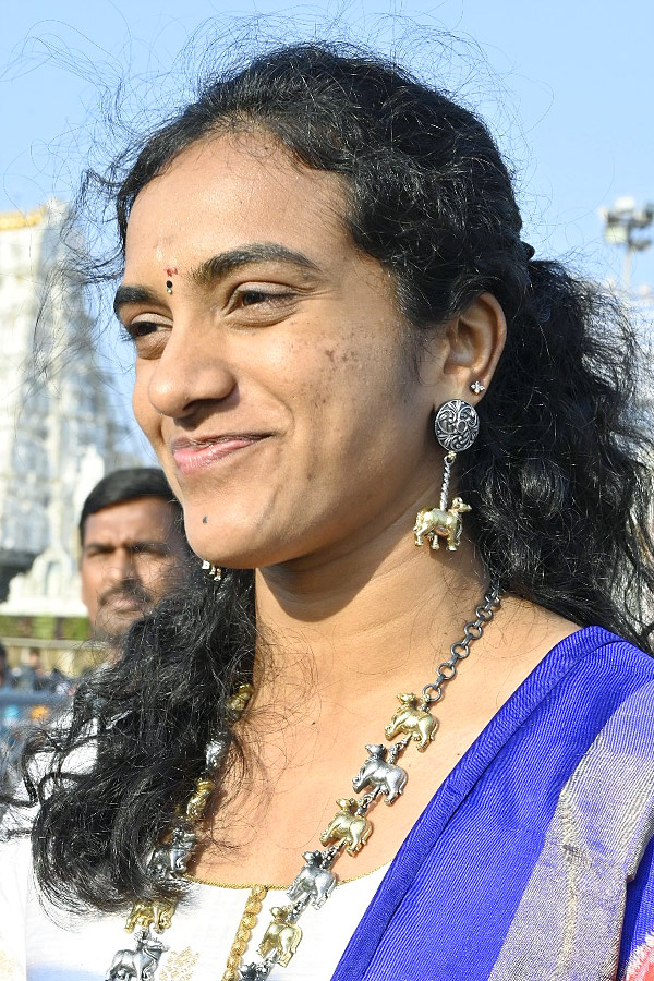 Badminton Player PV Sindhu Visited Tirumala Photos - Sakshi9