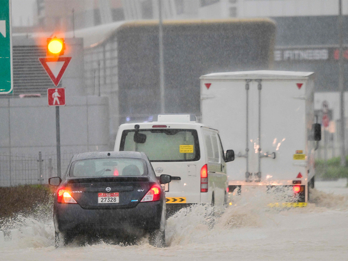 Photos Of Unbelievable Scenes From Dubai Due To Heavy Rains - Sakshi10