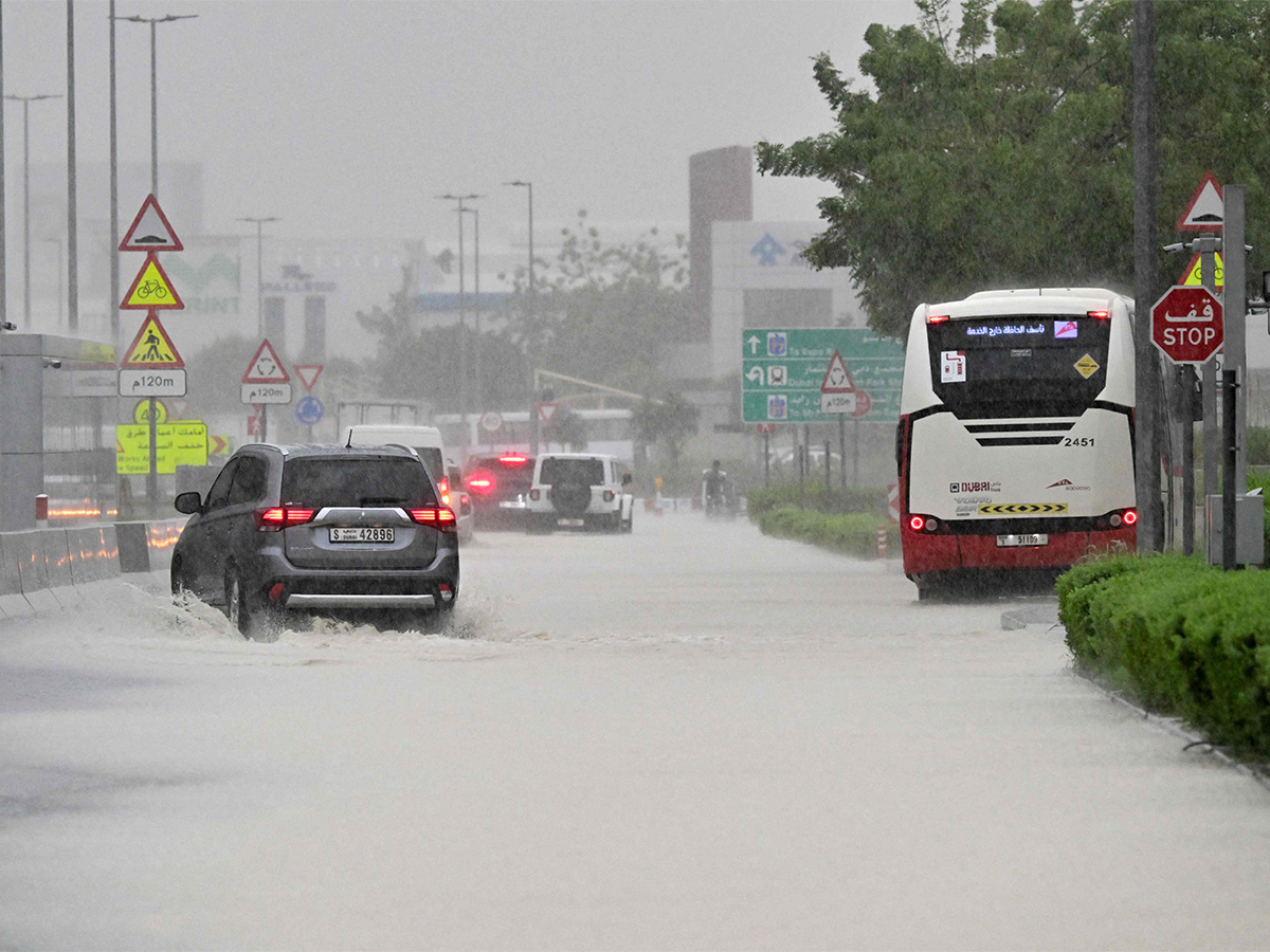 Photos Of Unbelievable Scenes From Dubai Due To Heavy Rains - Sakshi11