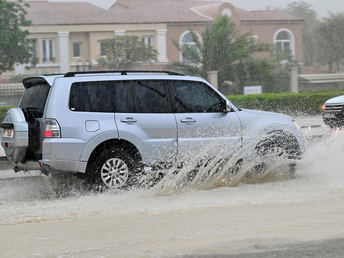 Photos Of Unbelievable Scenes From Dubai Due To Heavy Rains - Sakshi15