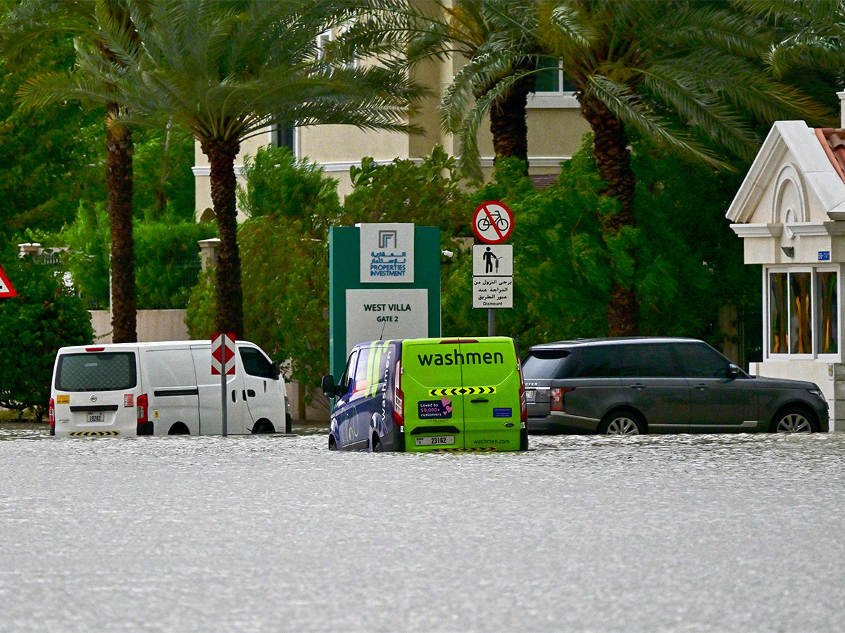 Photos Of Unbelievable Scenes From Dubai Due To Heavy Rains - Sakshi20