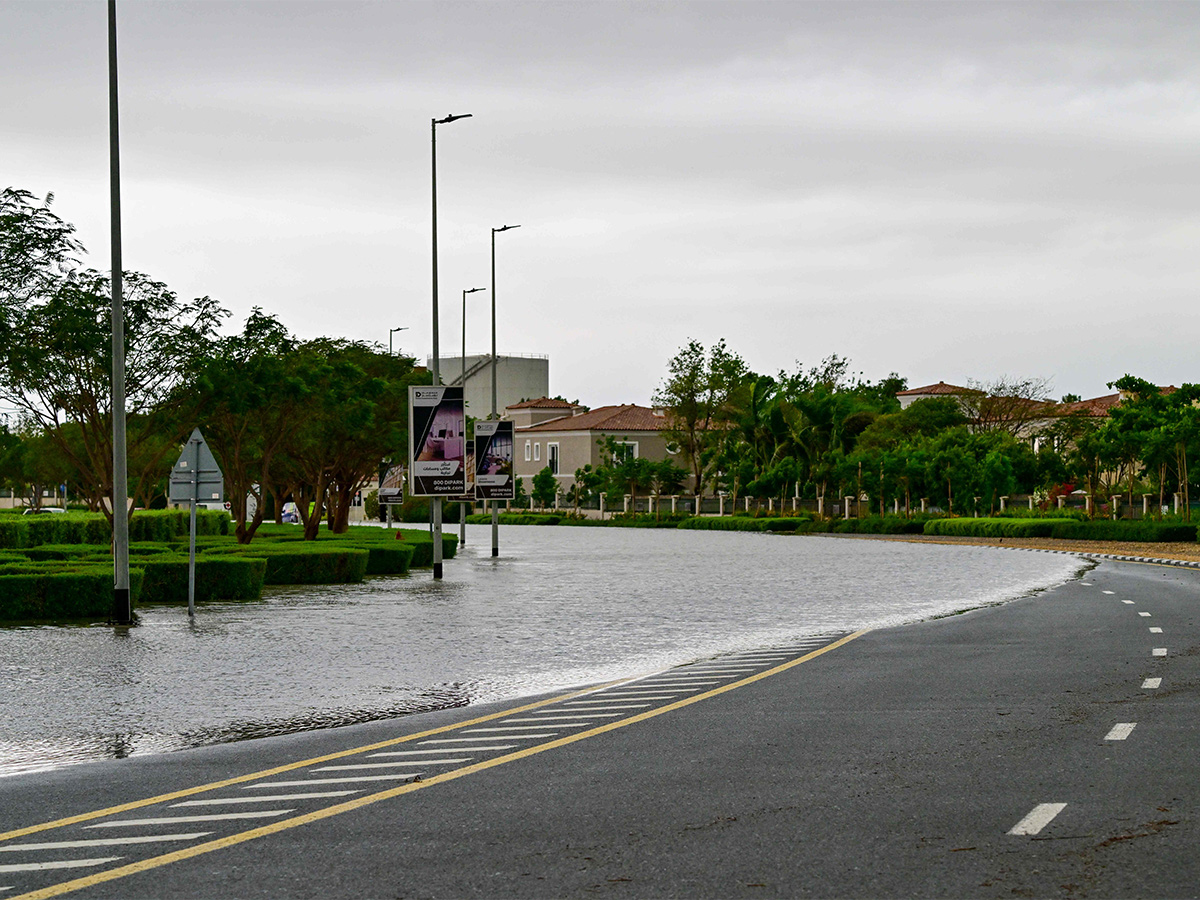 Photos Of Unbelievable Scenes From Dubai Due To Heavy Rains - Sakshi21