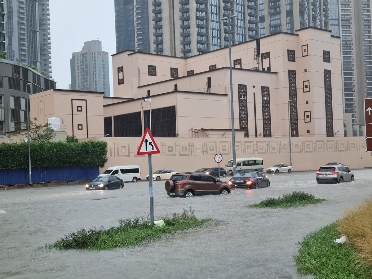 Photos Of Unbelievable Scenes From Dubai Due To Heavy Rains - Sakshi37