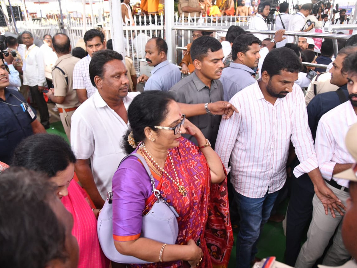 Sri Rama Navami Celebrations At Bhadrachalam Temple Photos - Sakshi14